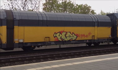 Graffiti Train - Photo by ZUGZWANG