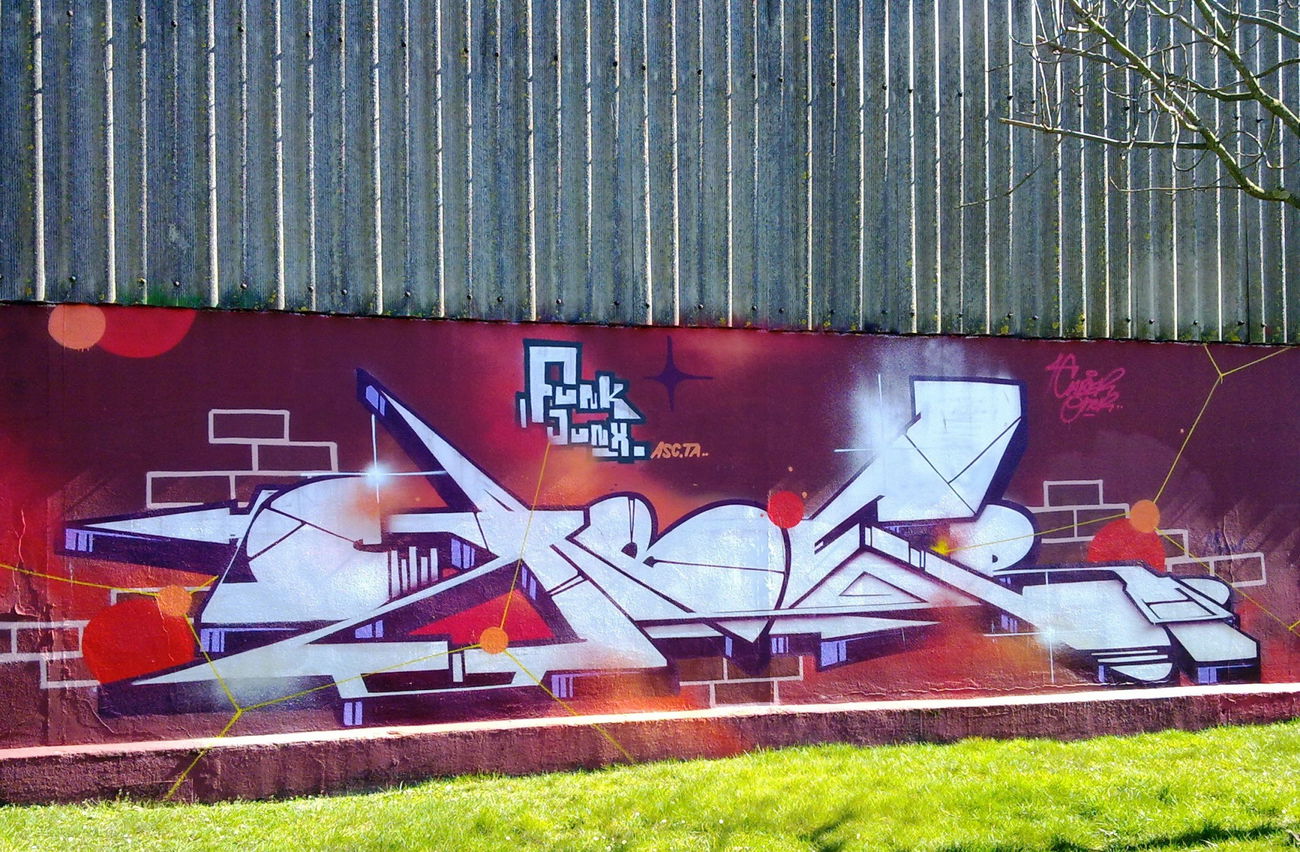 Graffiti Wall - Photo by ZUGZWANG - bremerhaven