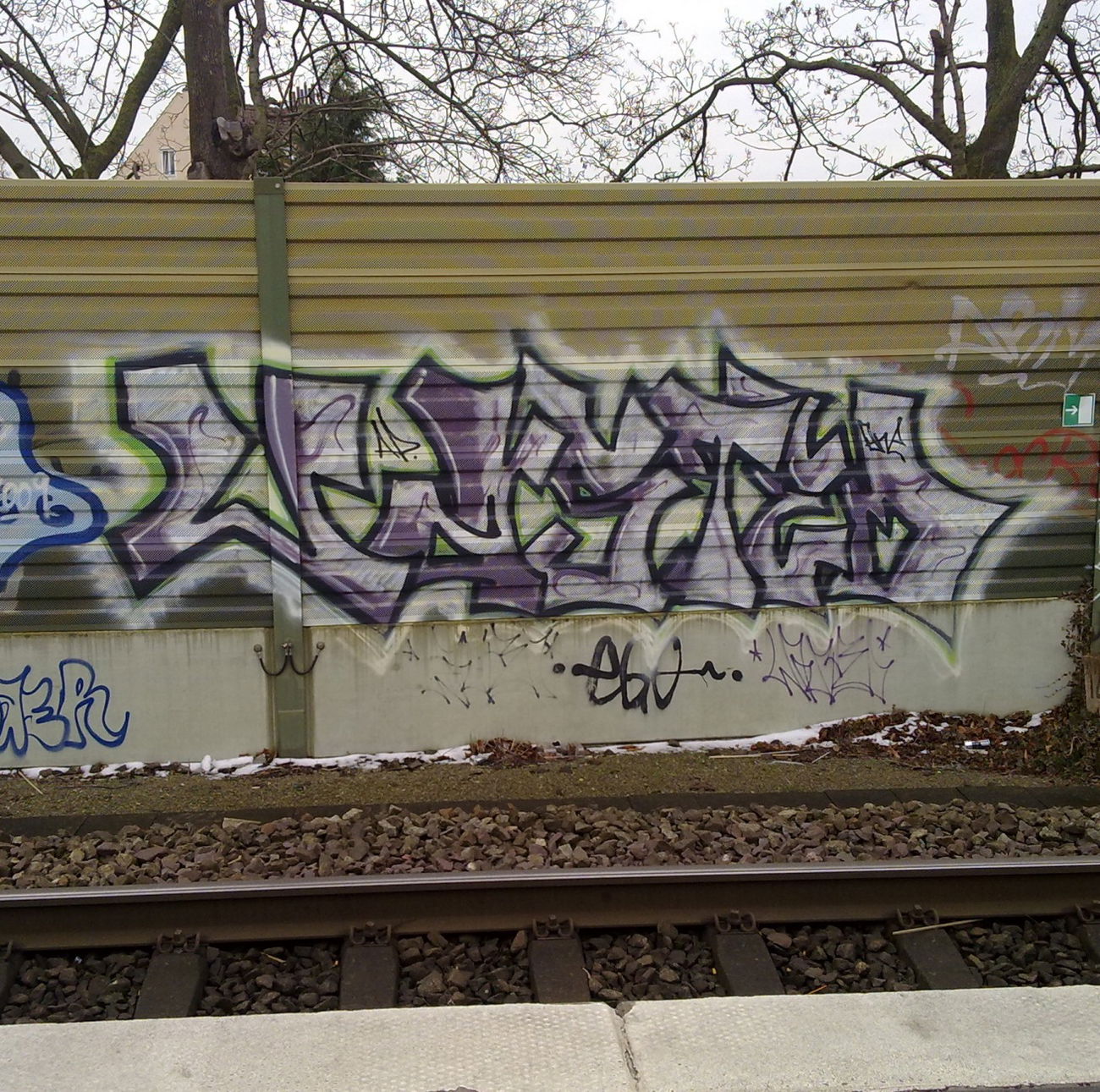 Graffiti Bombing - Photo by ZUGZWANG