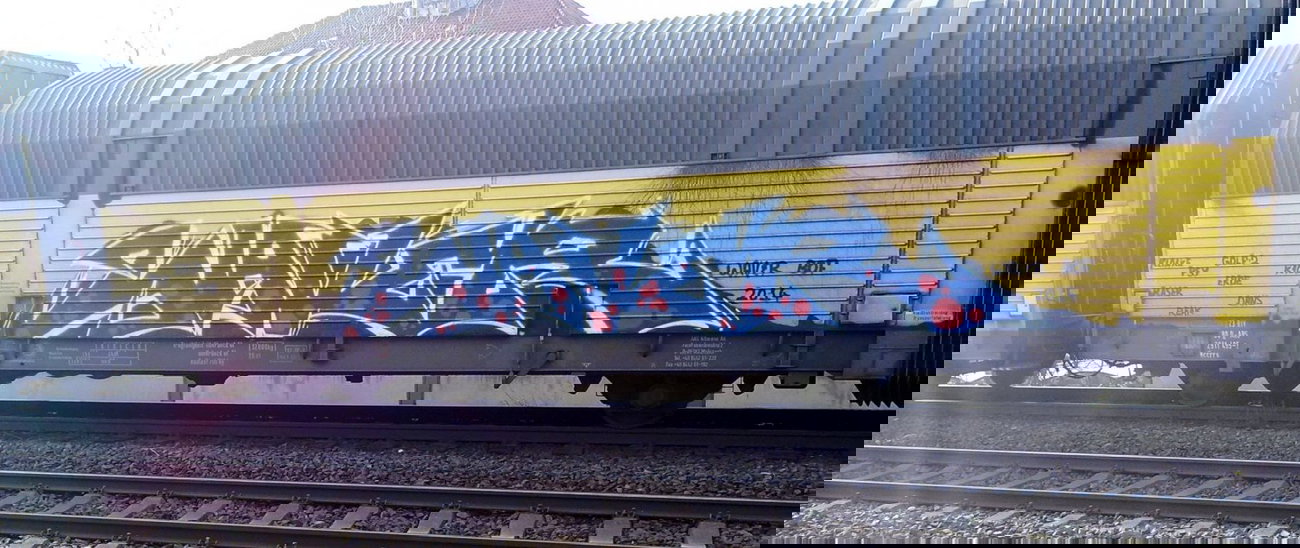 Graffiti Train - Photo by ZUGZWANG - bremerhaven