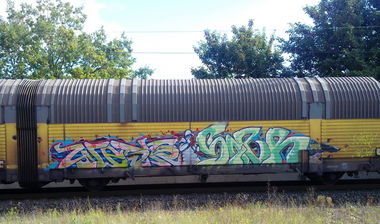 Graffiti Train - Photo by ZUGZWANG