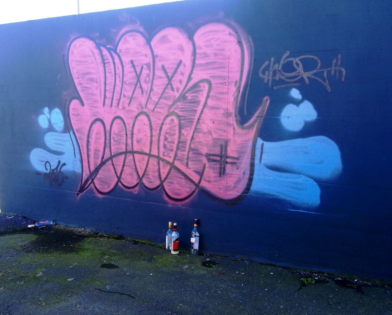 Graffiti Wall - Photo by ZUGZWANG