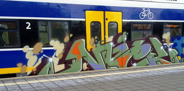 Graffiti Train - Photo by ZUGZWANG - niek, bremerhaven, 27 (2015)