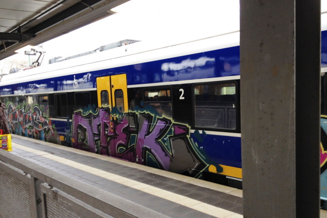 Graffiti Train - Photo by ZUGZWANG