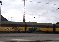 Graffiti Train - Photo by ZUGZWANG - wanted, skin
