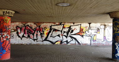 Graffiti Bombing - Photo by ZUGZWANG - vza, gfr