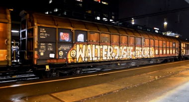 Graffiti Train - Photo by ZUGZWANG - oz