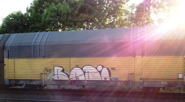 Graffiti Train - Photo by ZUGZWANG