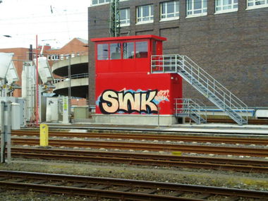 Graffiti Bombing - Photo by ZUGZWANG - swk, bremen