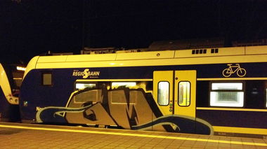 Graffiti Train - Photo by ZUGZWANG - gm (2017)