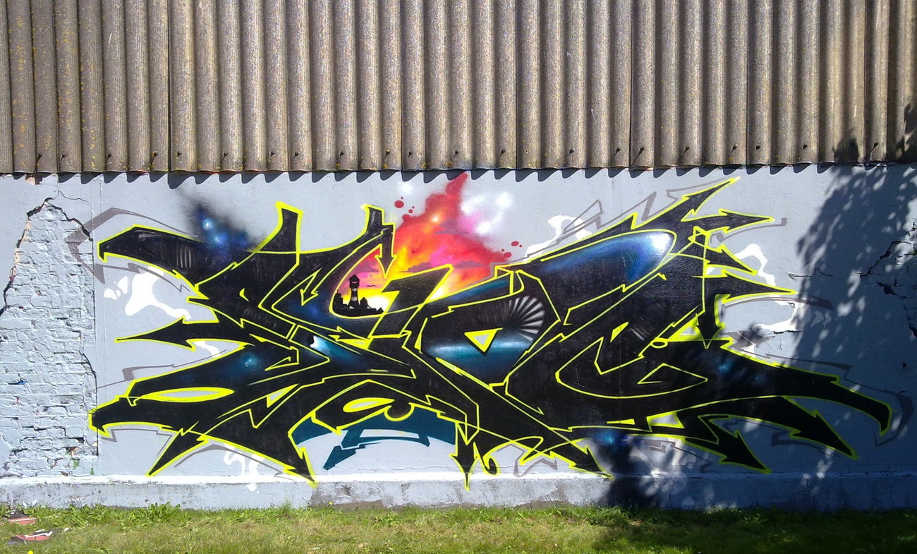 Graffiti Wall - Photo by ZUGZWANG - stoe