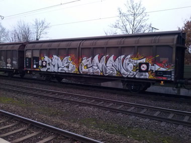 Graffiti Train - Photo by ZUGZWANG - bremerhaven, 27