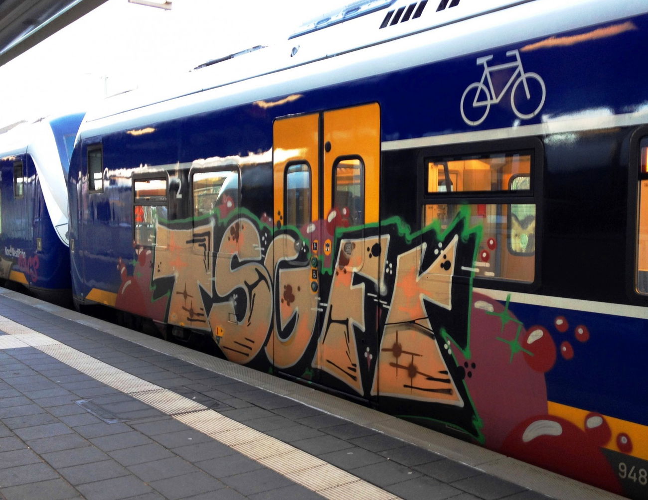 Graffiti Train - Photo by ZUGZWANG - ts, gfr (2018)