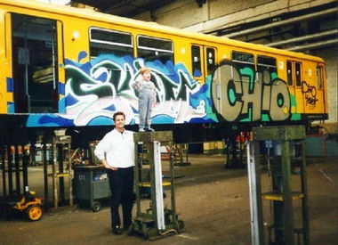 Graffiti Train - Photo by ZUGZWANG - skim, chio