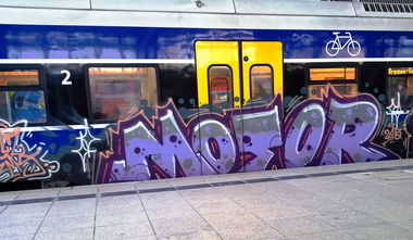 Graffiti Train - Photo by ZUGZWANG - motor, bremen (2015)