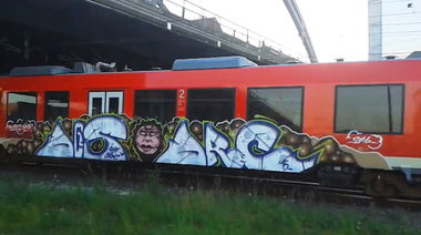 Graffiti Train - Photo by ZUGZWANG (2016)