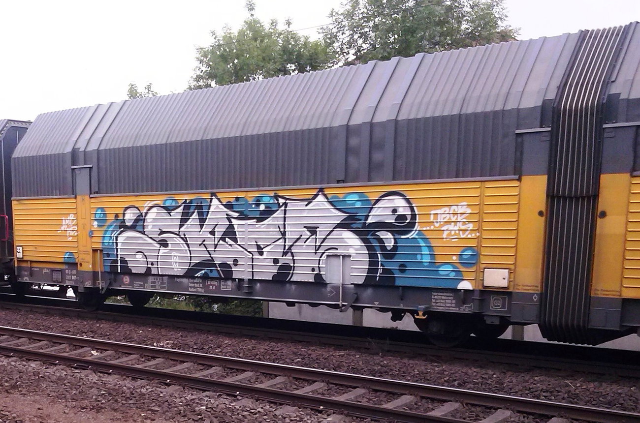 Graffiti Photo by ZUGZWANG - skor, bremerhaven
