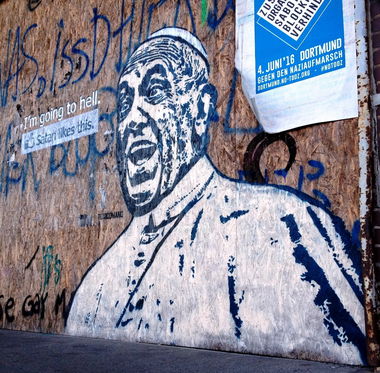 Graffiti Street Art - Photo by ZUGZWANG