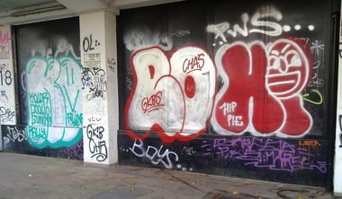 Graffiti Bombing - Photo by ZUGZWANG