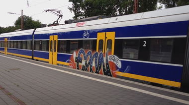 Graffiti Train - Photo by ZUGZWANG - epon (2017)