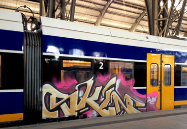 Graffiti Train - Photo by ZUGZWANG - skin (2018)