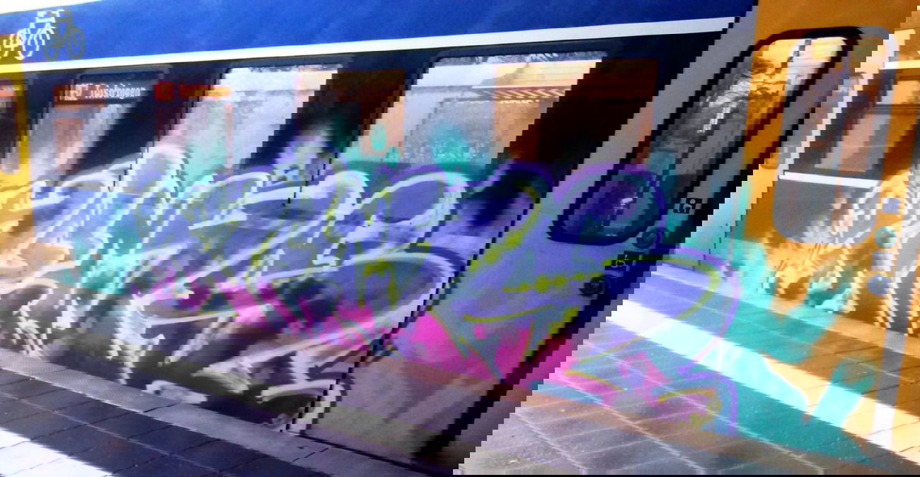 Graffiti Train - Photo by ZUGZWANG - news, bremerhaven, 27 (2015)