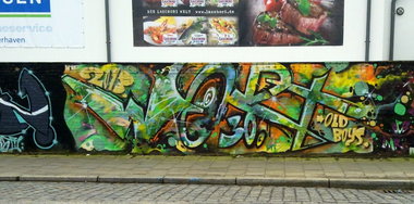 Graffiti Wall - Photo by ZUGZWANG - bremerhaven