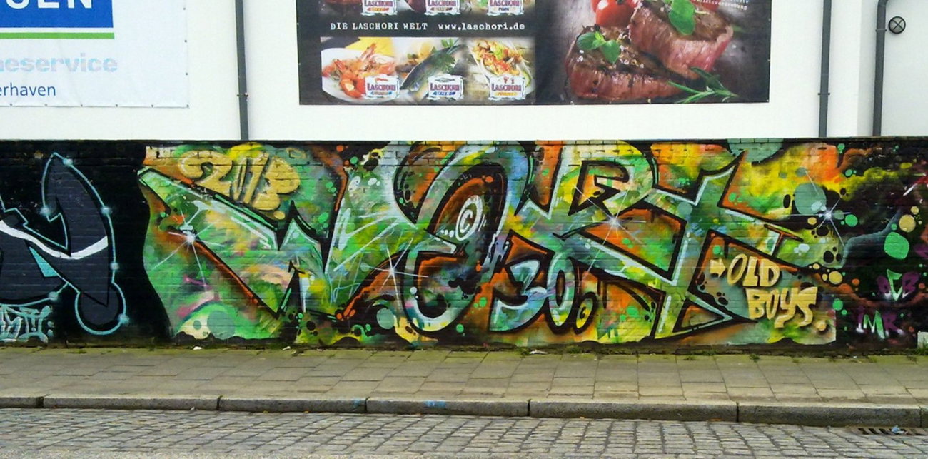 Graffiti Wall - Photo by ZUGZWANG - bremerhaven