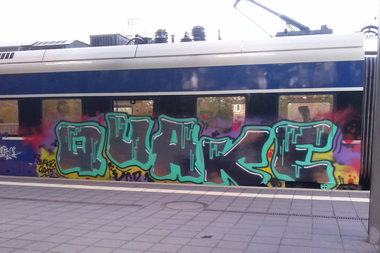 Graffiti Train - Photo by ZUGZWANG - quake, bremerhaven, bremen (2015)