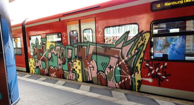 Graffiti Train - Photo by ZUGZWANG (2017)