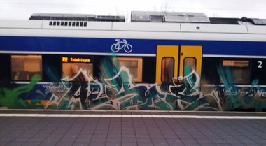 Graffiti Train - Photo by ZUGZWANG - alsoe, bremerhaven, 27 (2014)