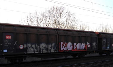 Graffiti Train - Photo by ZUGZWANG