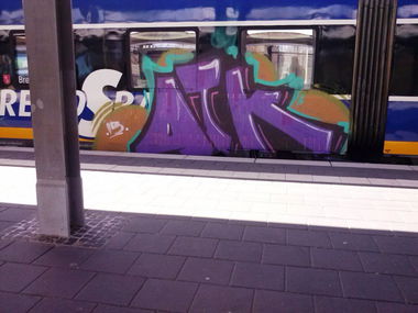 Graffiti Train - Photo by ZUGZWANG - atk, bremerhaven, bremen (2015)