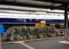 Graffiti Train - Photo by ZUGZWANG - hark