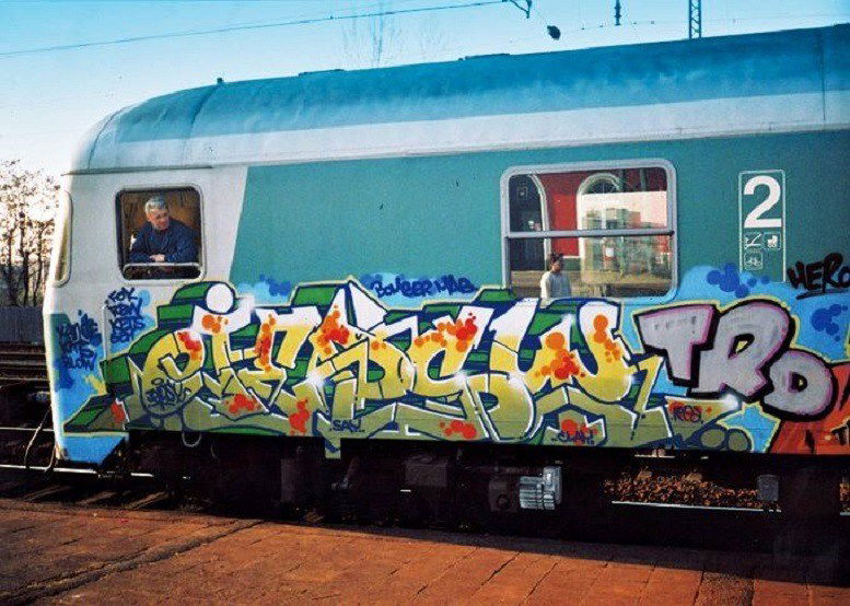 Graffiti Train - Photo by ZUGZWANG - jepsy, trd