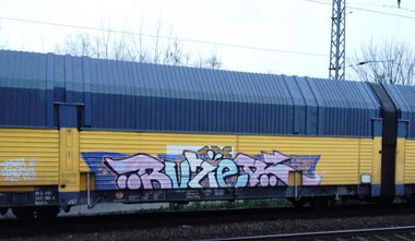 Graffiti Train - Photo by ZUGZWANG - buzer