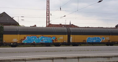 Graffiti Train - Photo by ZUGZWANG