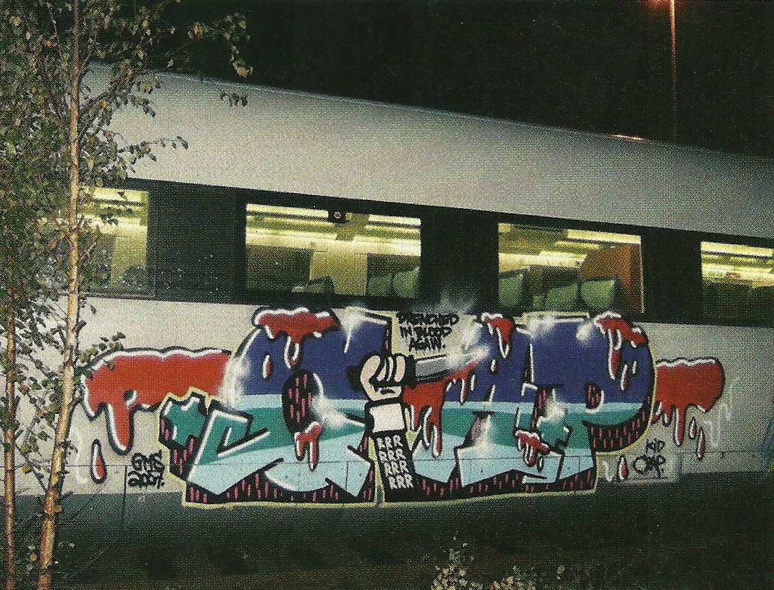 Graffiti Train - Photo by ZUGZWANG - crap