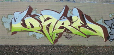 Graffiti Wall - Photo by ZUGZWANG - dare