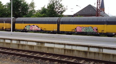 Graffiti Train - Photo by ZUGZWANG - heins