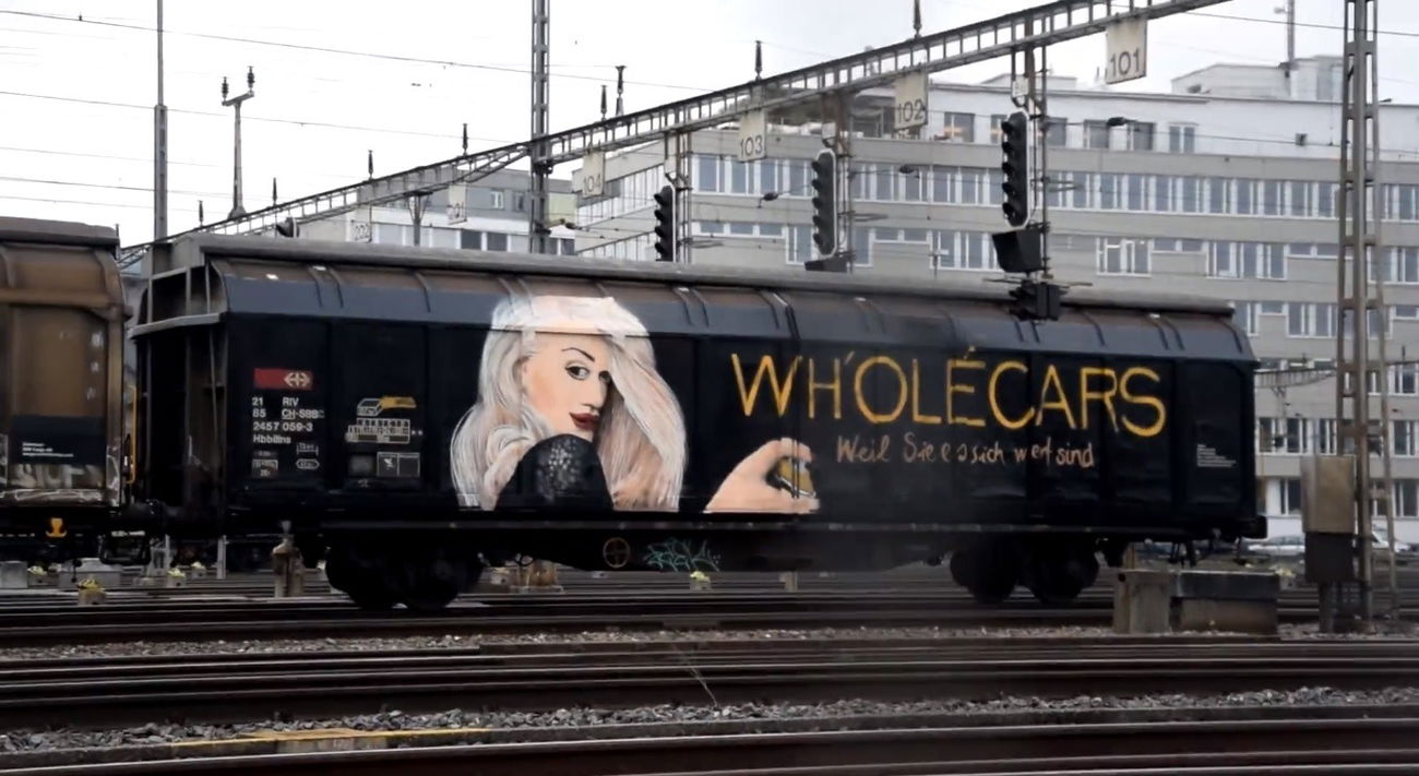 Graffiti Train - Photo by ZUGZWANG