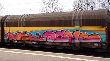 Graffiti Train - Photo by ZUGZWANG