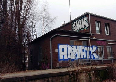 Graffiti Bombing - Photo by ZUGZWANG - abm, atk, swk