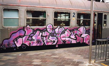 Graffiti Train - Photo by ZUGZWANG