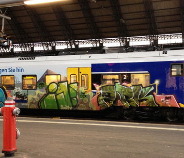 Graffiti Train - Photo by ZUGZWANG - zork (2018)