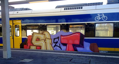 Graffiti Train - Photo by ZUGZWANG - siet (2016)