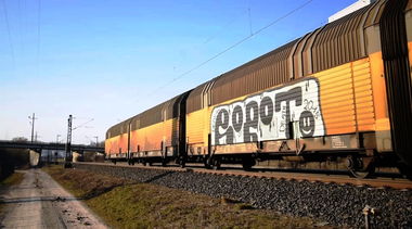 Graffiti Train - Photo by ZUGZWANG