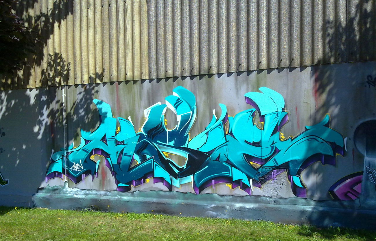 Graffiti Wall - Photo by ZUGZWANG - alsoe
