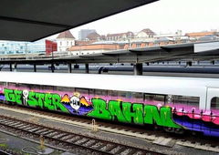 Graffiti Train - Photo by ZUGZWANG
