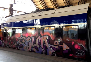 Graffiti Train - Photo by ZUGZWANG - soya (2018)